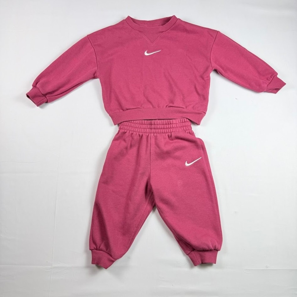 Nike Girls 2T Pink Fleece Sweatshirt and Sweatpants Set Embroidered Swoosh Logo